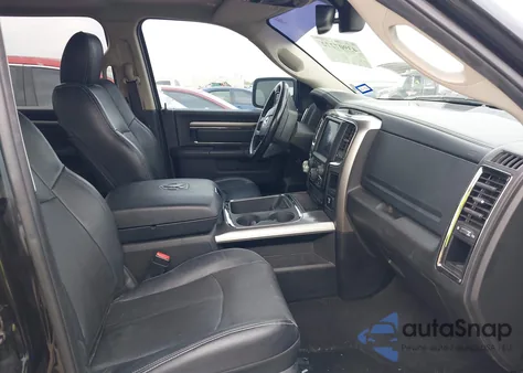 2018 Ram 1500 Sport 4X2 5'7 Box z USA, uszkodzony, nr VIN 1C6RR6MTXJS114766